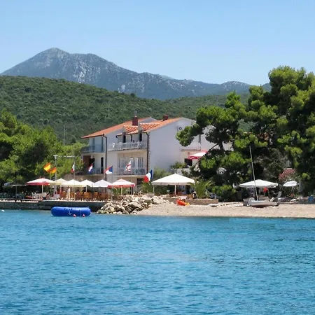 Studio 10181a * Lovište